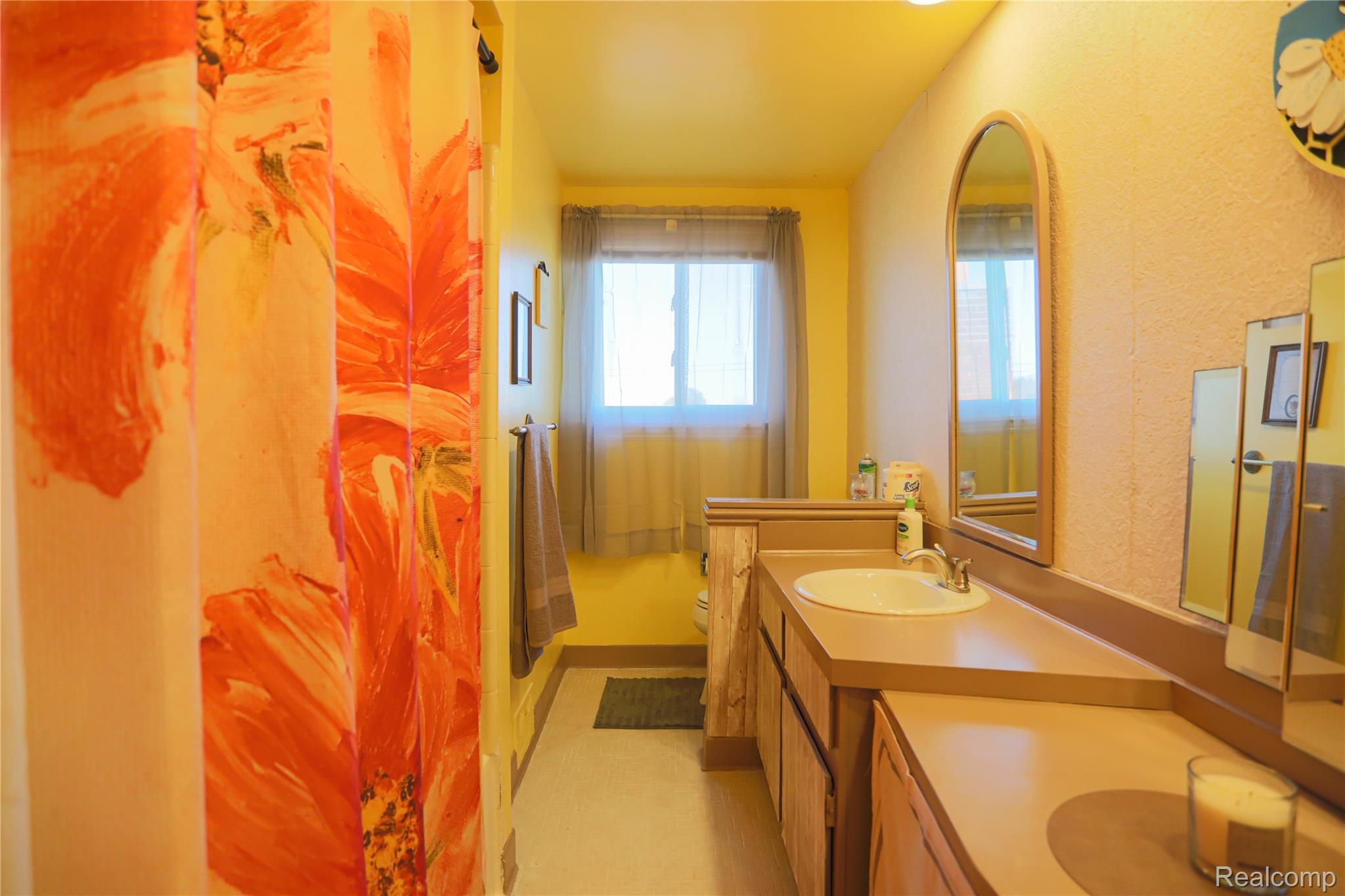 Warren, Michigan 48093, United States, 4 Bedrooms Bedrooms, ,2 BathroomsBathrooms,Residential,Active,243781