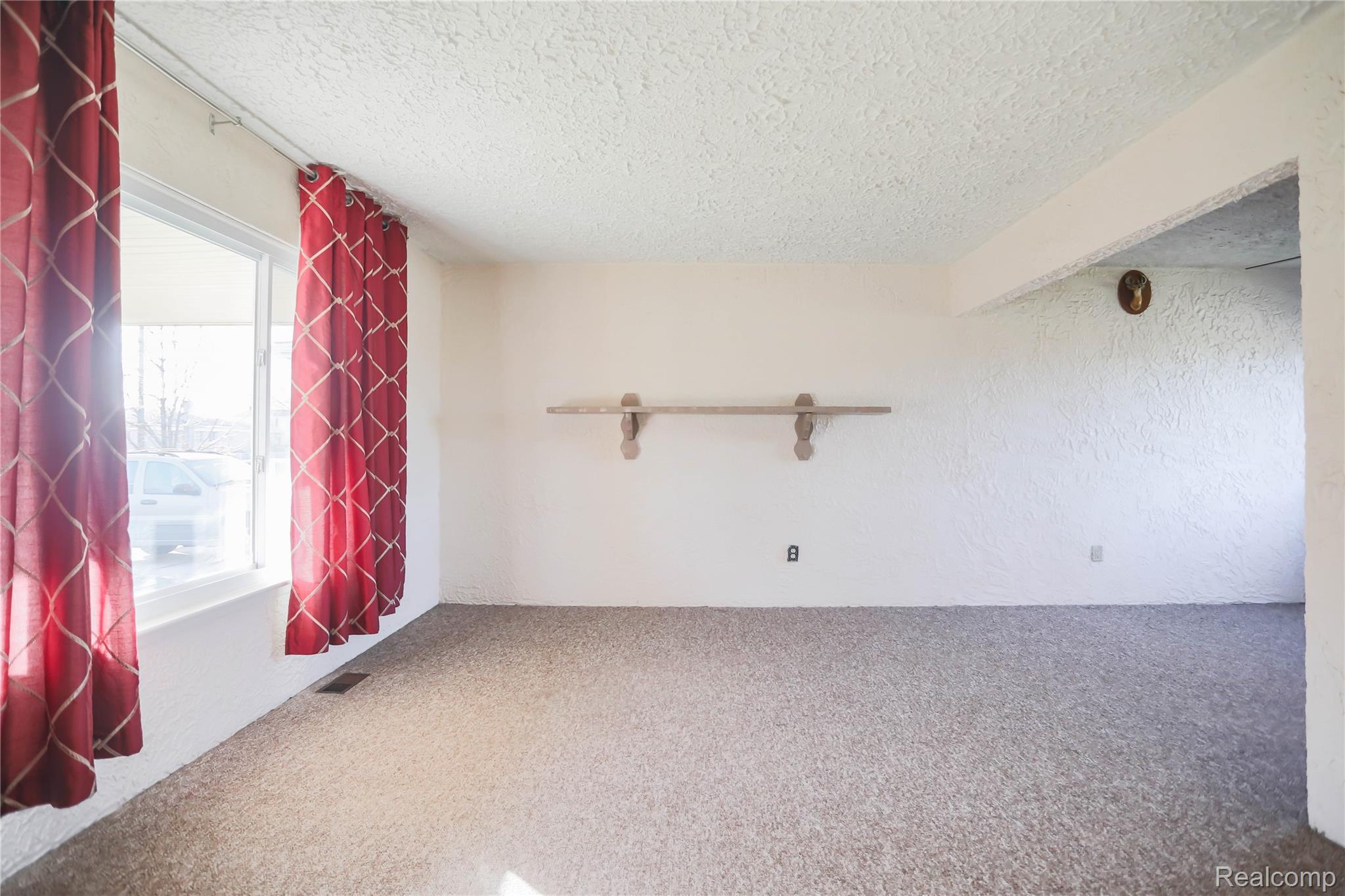 Warren, Michigan 48093, United States, 4 Bedrooms Bedrooms, ,2 BathroomsBathrooms,Residential,Active,243781