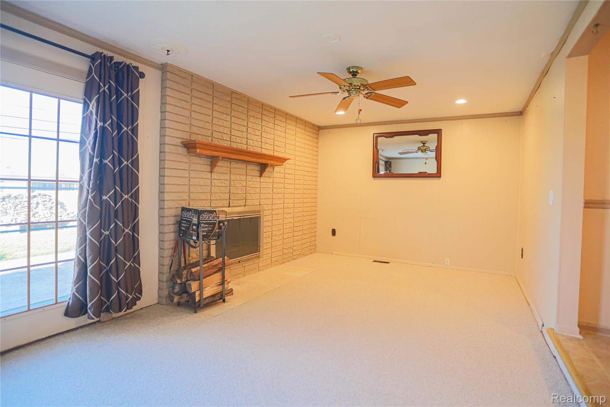 Warren, Michigan 48093, United States, 4 Bedrooms Bedrooms, ,2 BathroomsBathrooms,Residential,Active,243781