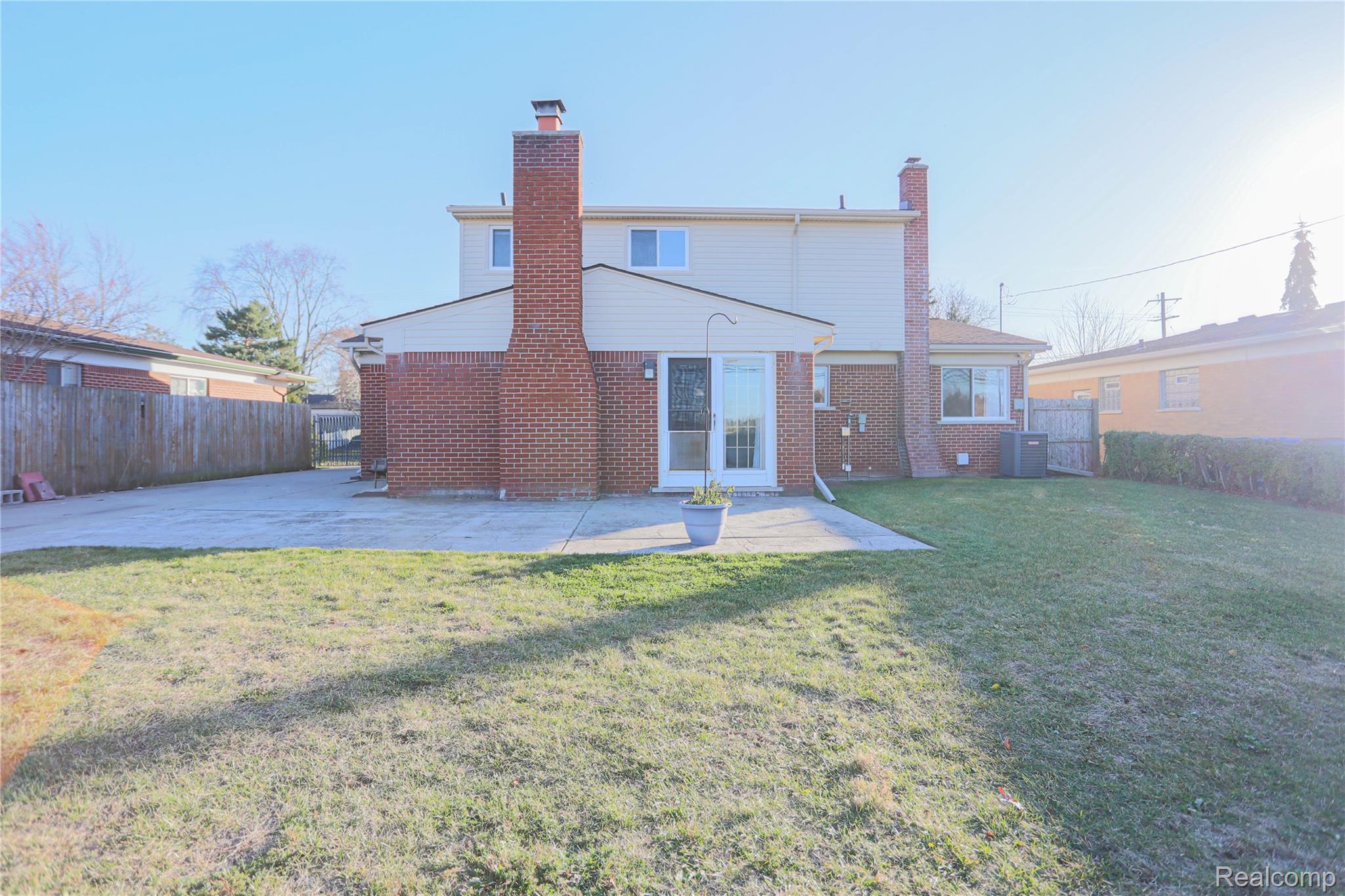 Warren, Michigan 48093, United States, 4 Bedrooms Bedrooms, ,2 BathroomsBathrooms,Residential,Active,243781