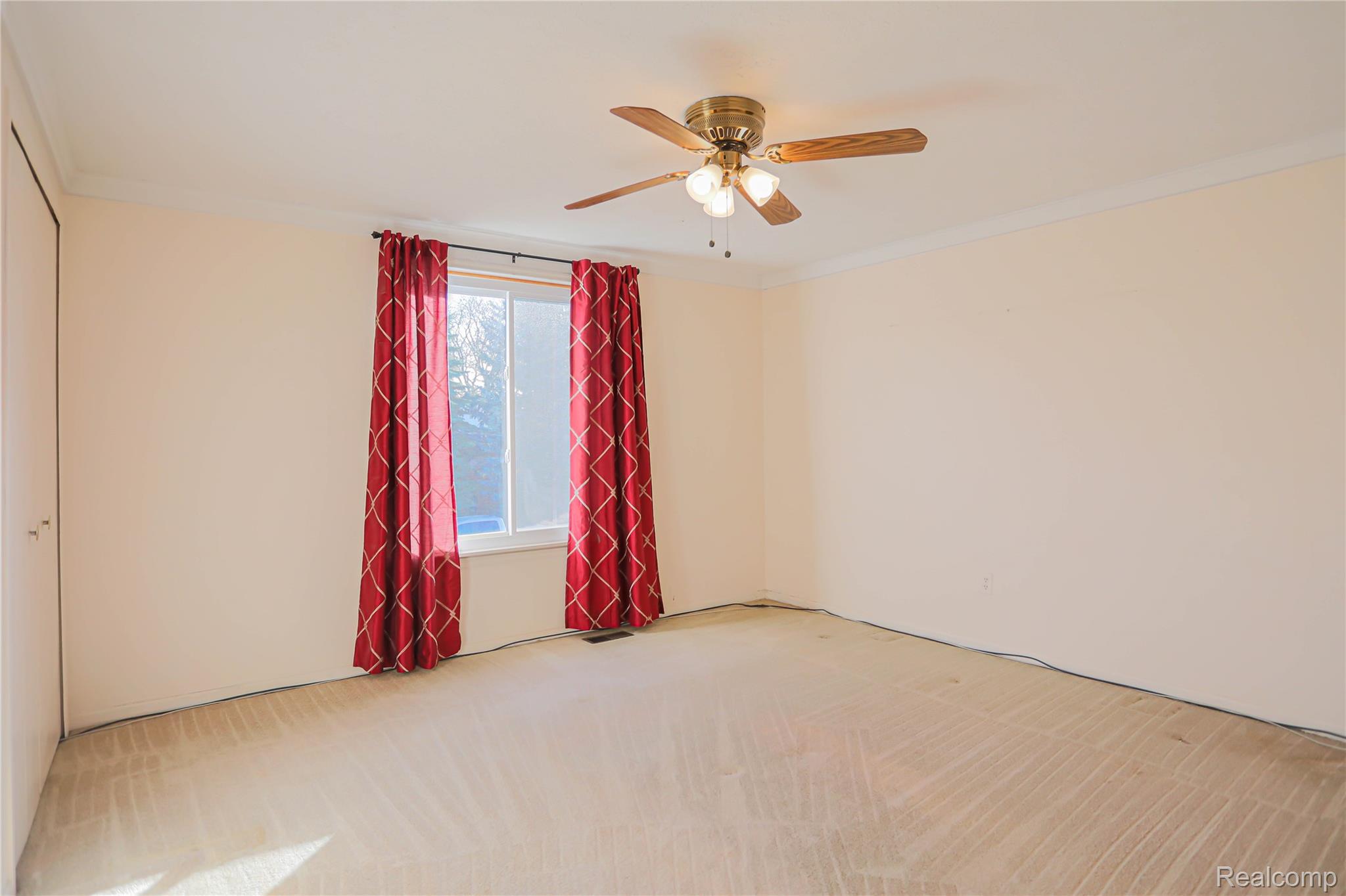 Warren, Michigan 48093, United States, 4 Bedrooms Bedrooms, ,2 BathroomsBathrooms,Residential,Active,243781