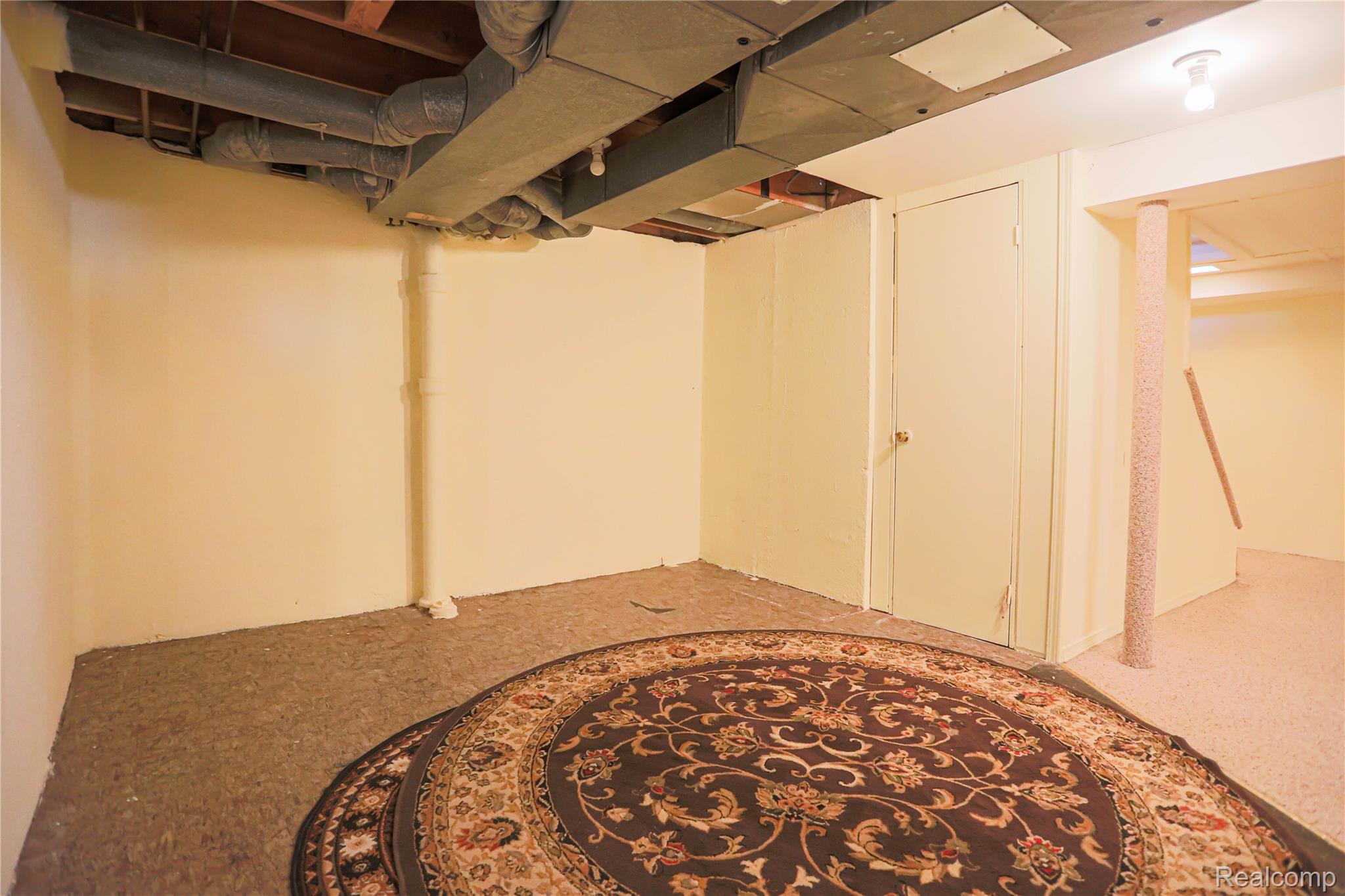 Warren, Michigan 48093, United States, 4 Bedrooms Bedrooms, ,2 BathroomsBathrooms,Residential,Active,243781