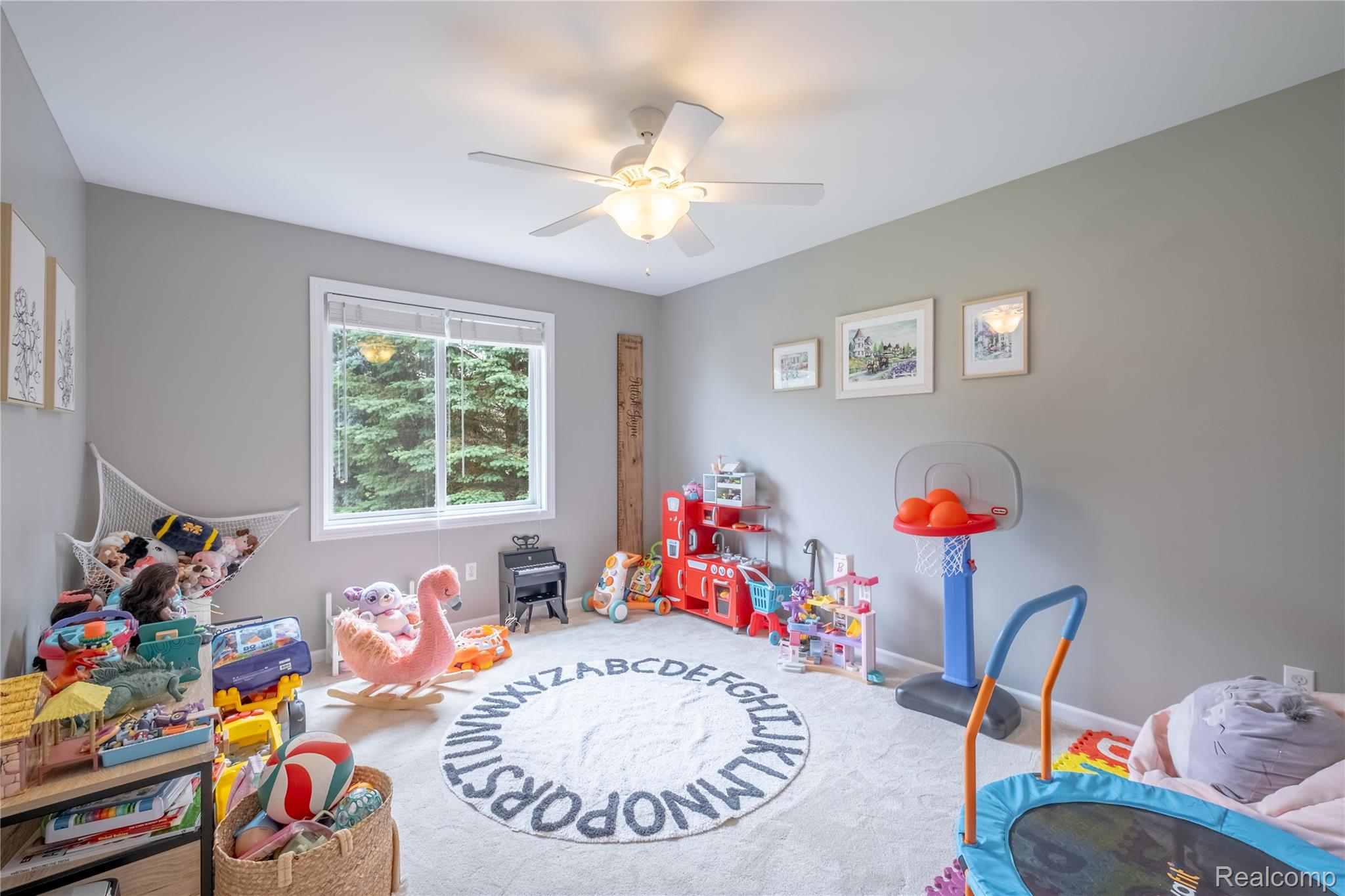 Howell City, Michigan 48855, United States, 4 Bedrooms Bedrooms, ,3 BathroomsBathrooms,Residential,Active,159449