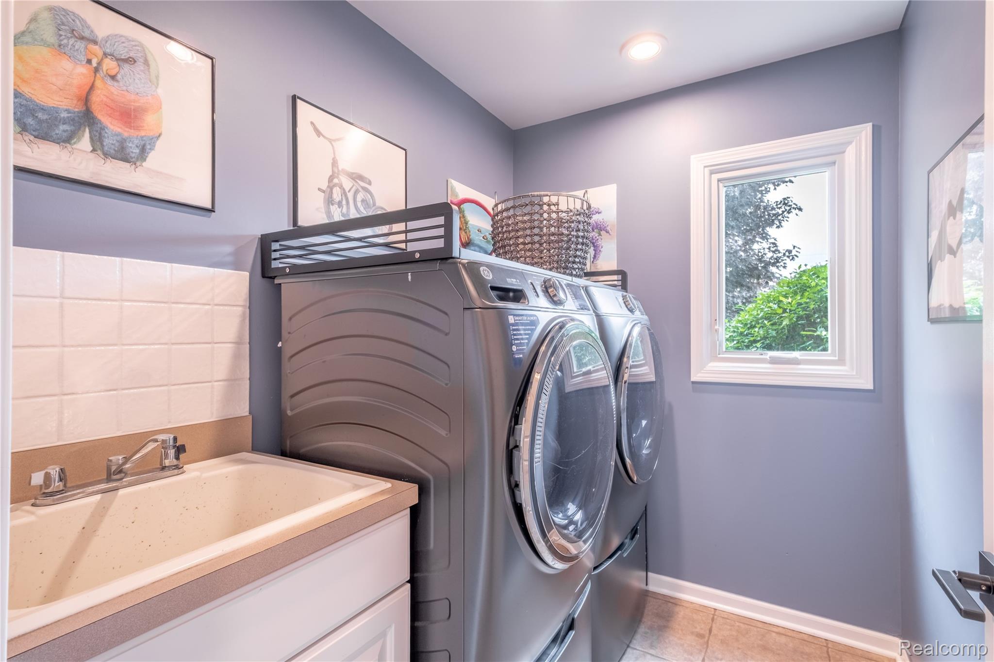 Howell City, Michigan 48855, United States, 4 Bedrooms Bedrooms, ,3 BathroomsBathrooms,Residential,Active,159449