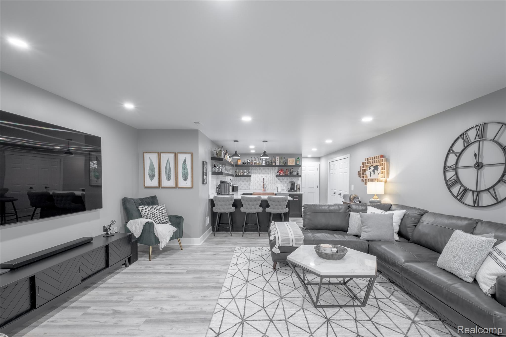 Howell City, Michigan 48855, United States, 4 Bedrooms Bedrooms, ,3 BathroomsBathrooms,Residential,Active,159449