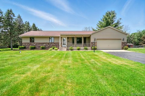 321 Myers Road Lapeer City MI 48446