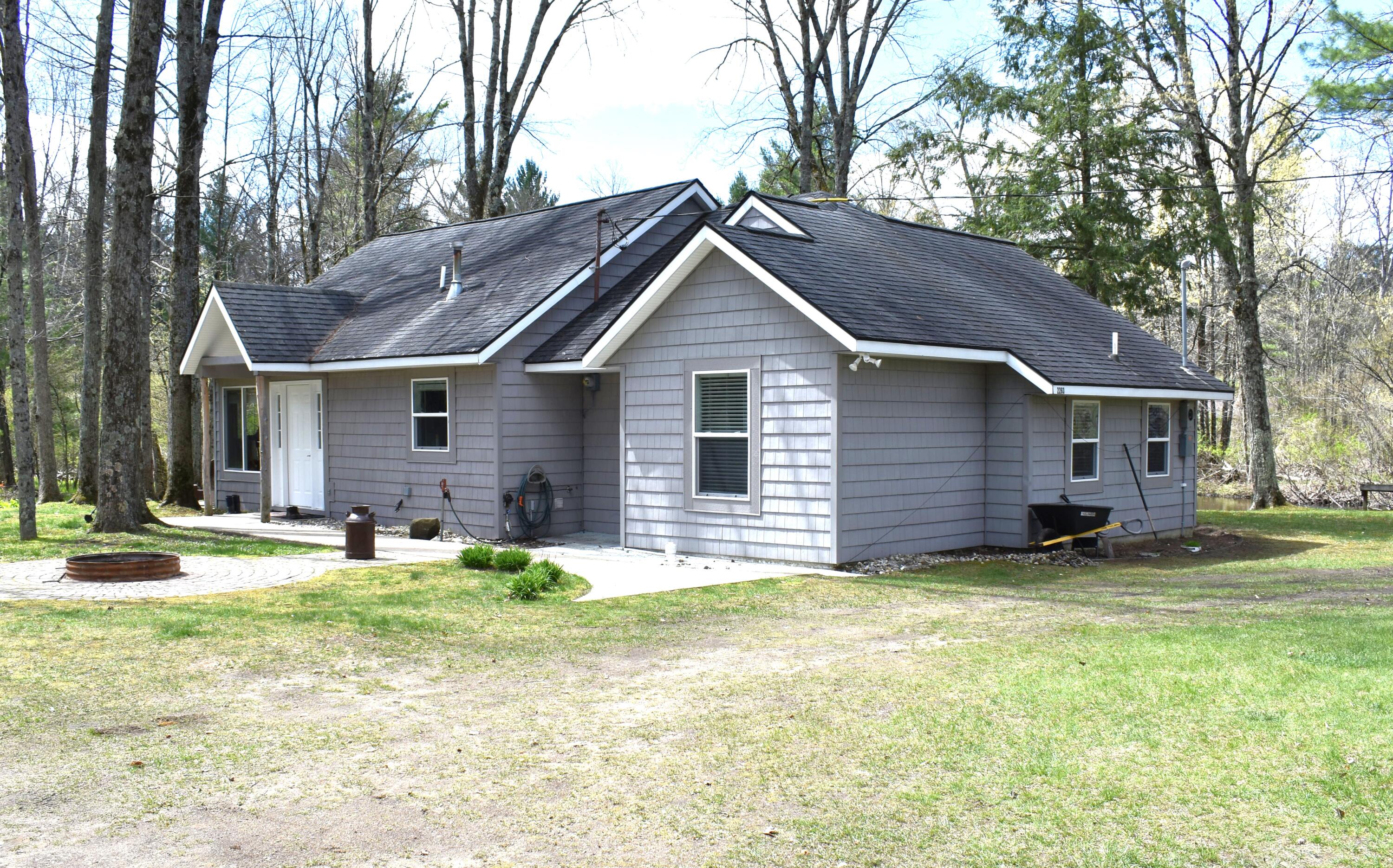 2263 W Riverbend Trail