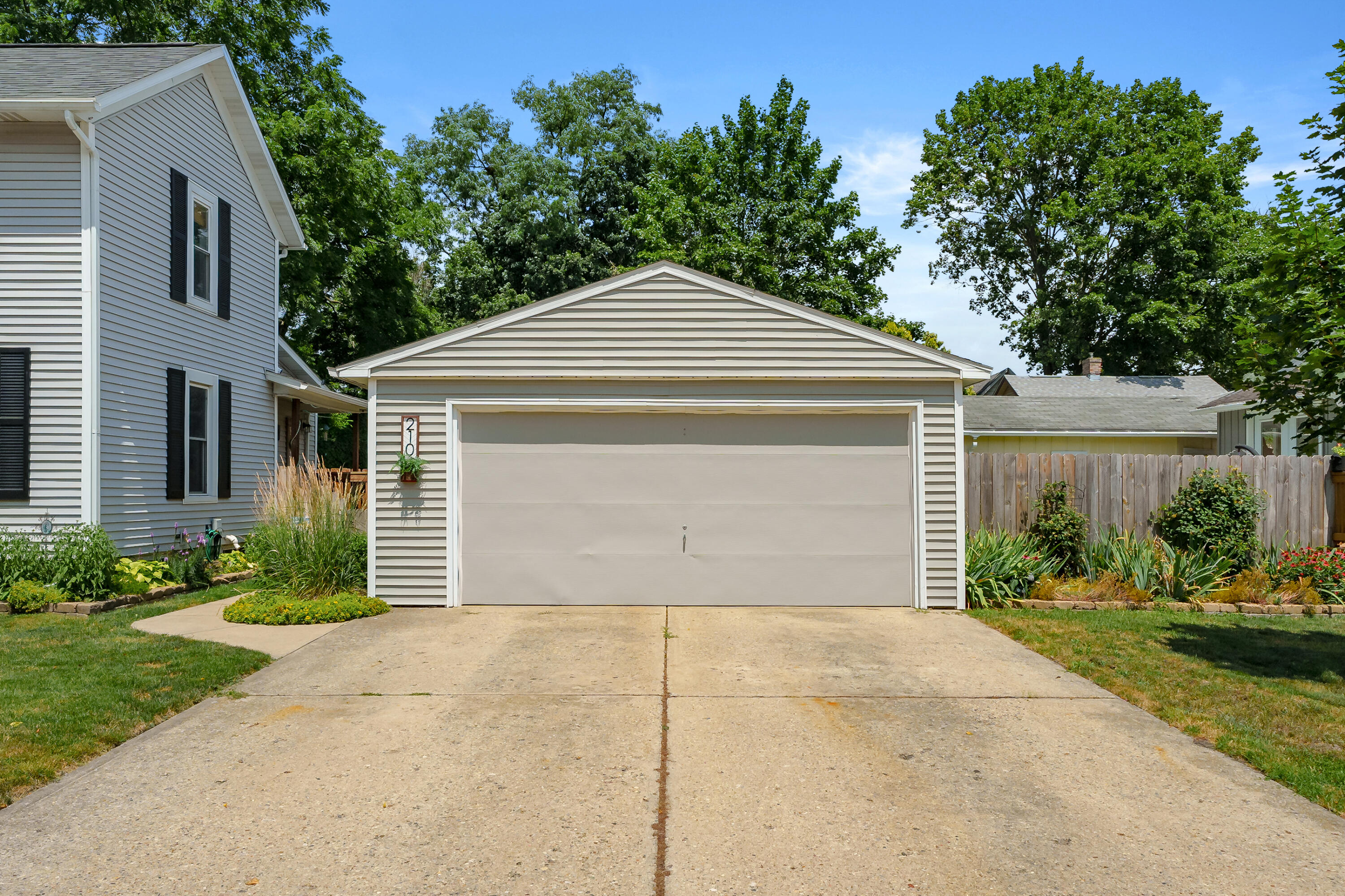210 W Washington Street
