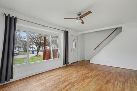 Tiny photo for 1615 Homecrest Avenue, Kalamazoo City, MI 49001 (MLS # 66026013456)