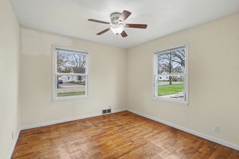 Tiny photo for 1615 Homecrest Avenue, Kalamazoo City, MI 49001 (MLS # 66026013456)