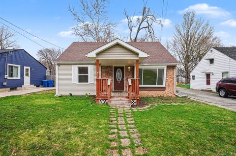 Photo of 1615 Homecrest Avenue, Kalamazoo City, MI 49001 (MLS # 66026013456)