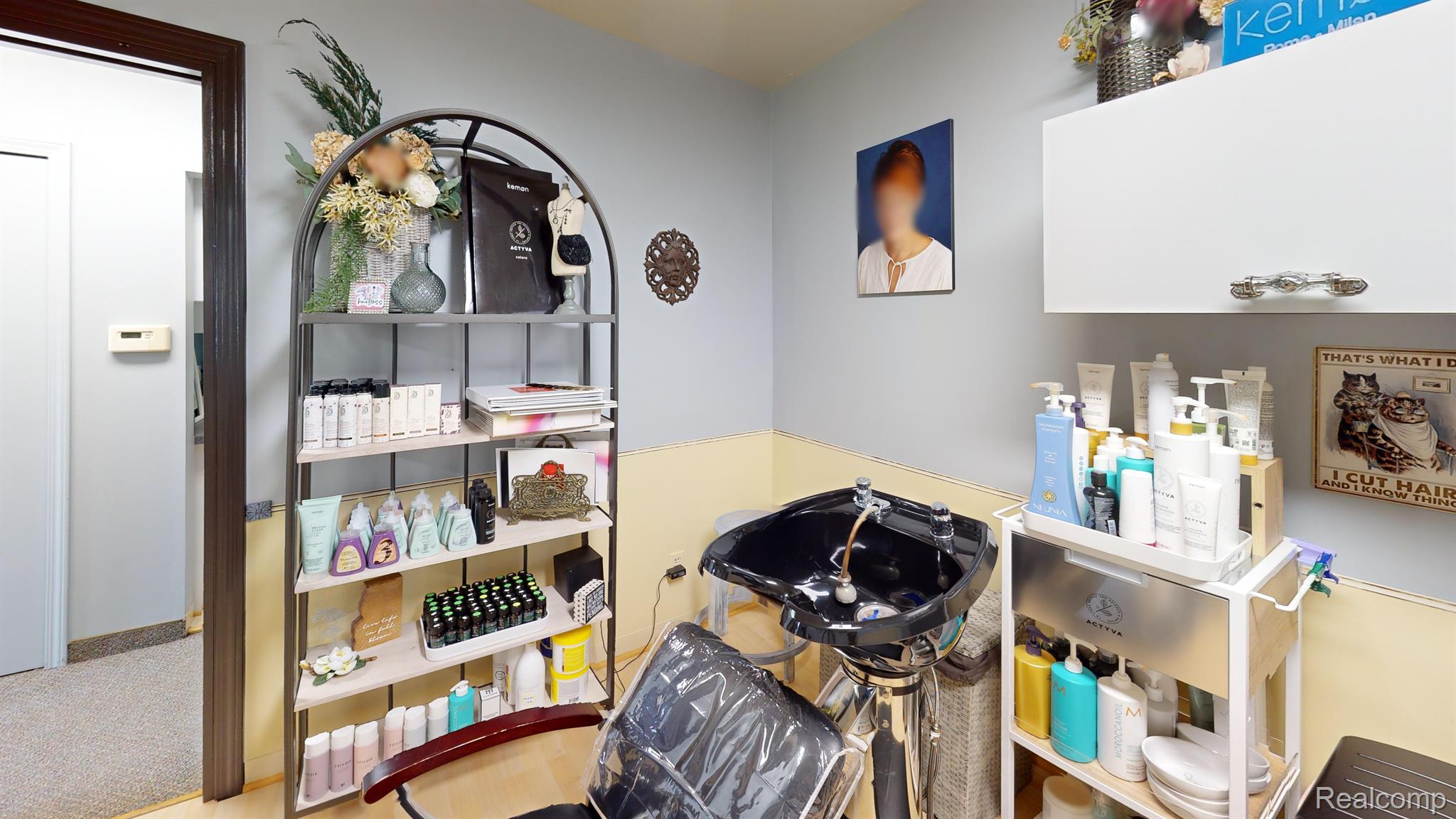 305 N PONTIAC Trail F