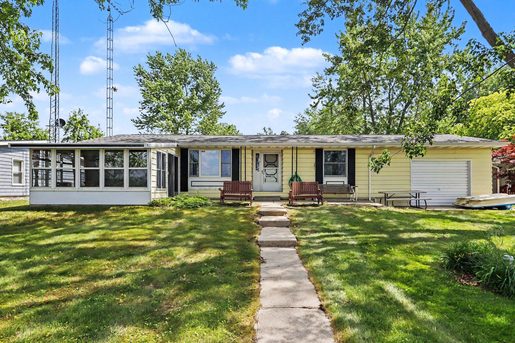 534 Fallen Oaks Drive