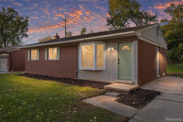 619 SKYDALE DR, ANN ARBOR, MI 48105 - Image d1fea2f4a62071da54d048f05fb5d295/902455463