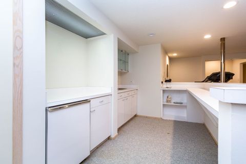 listing image 53
