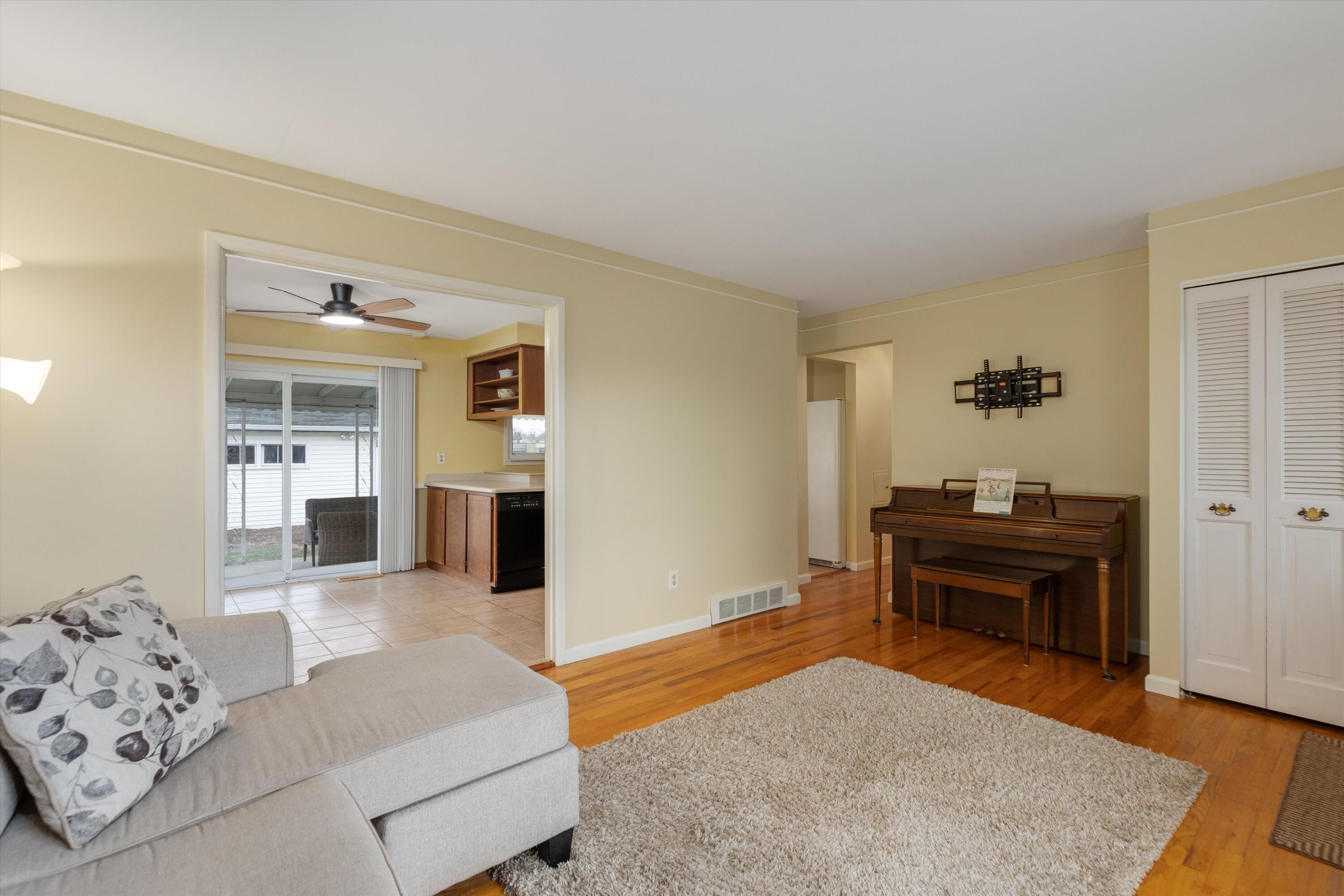 1805 Englewood Avenue