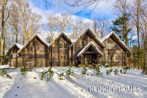 6290 Scenic Woods Circle N Fruitland Township MI 49445