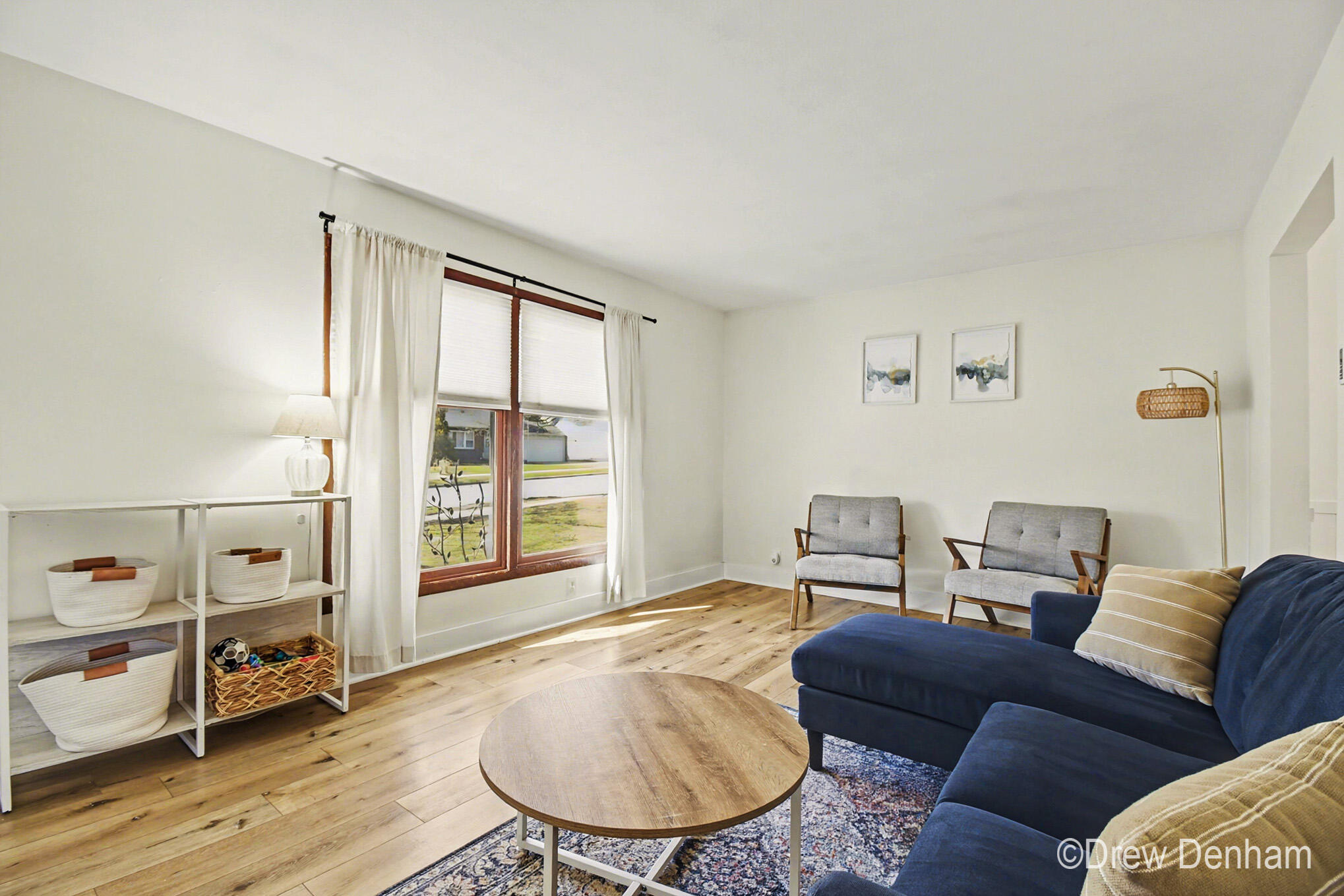 1106 Walwood Drive NE