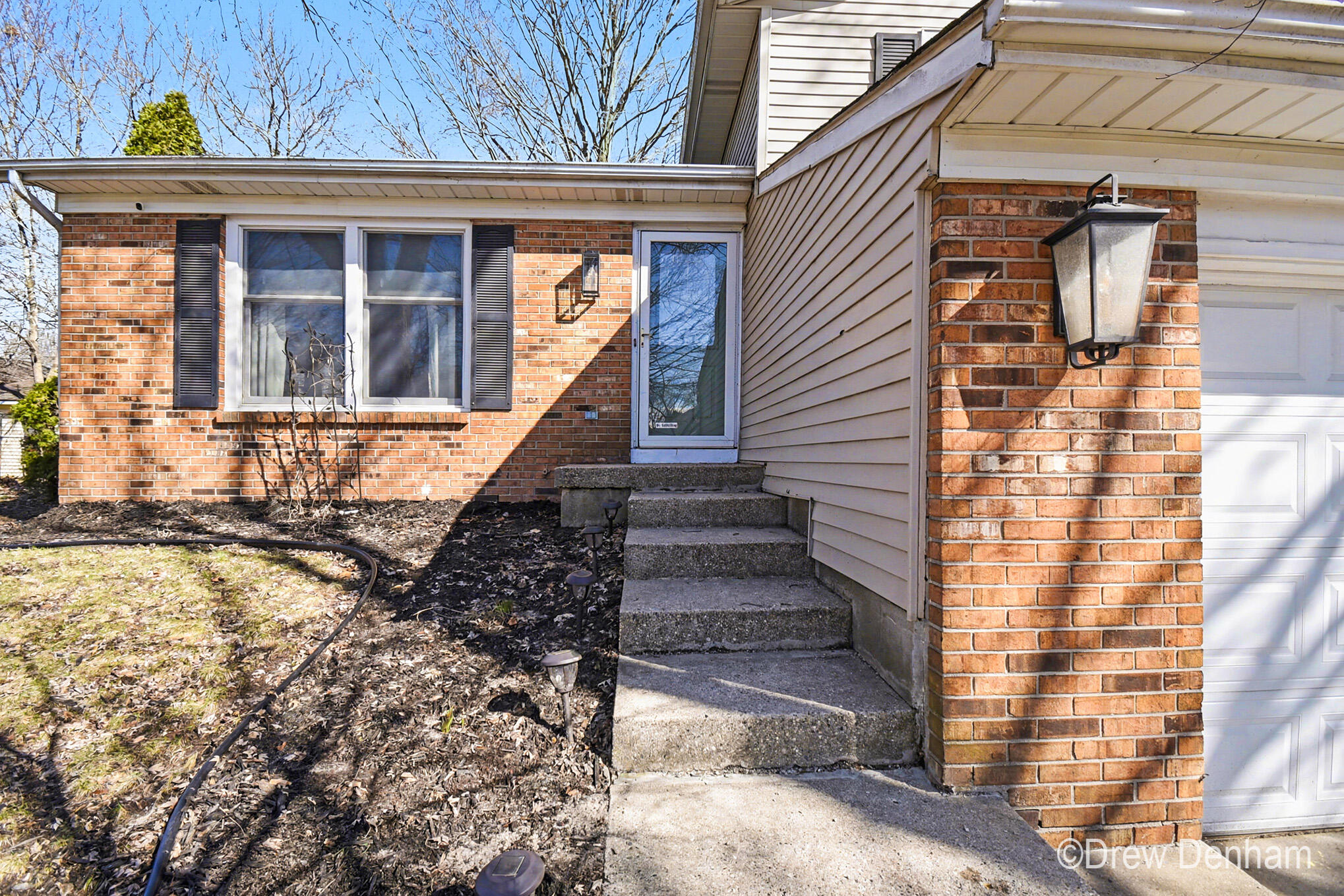 1106 Walwood Drive NE