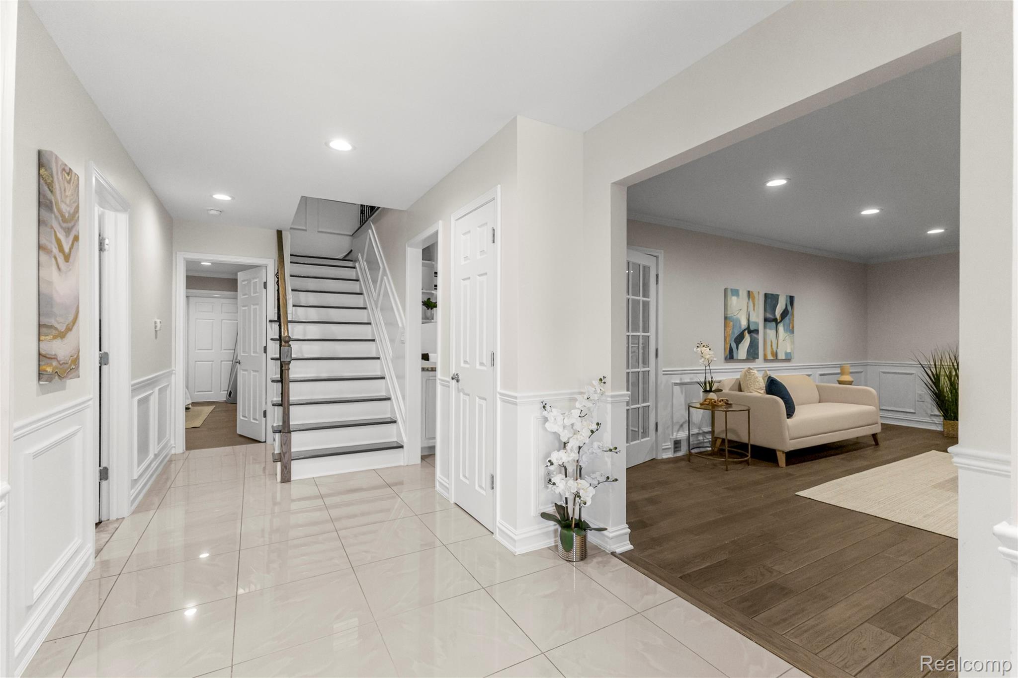 7704 Oakman Boulevard