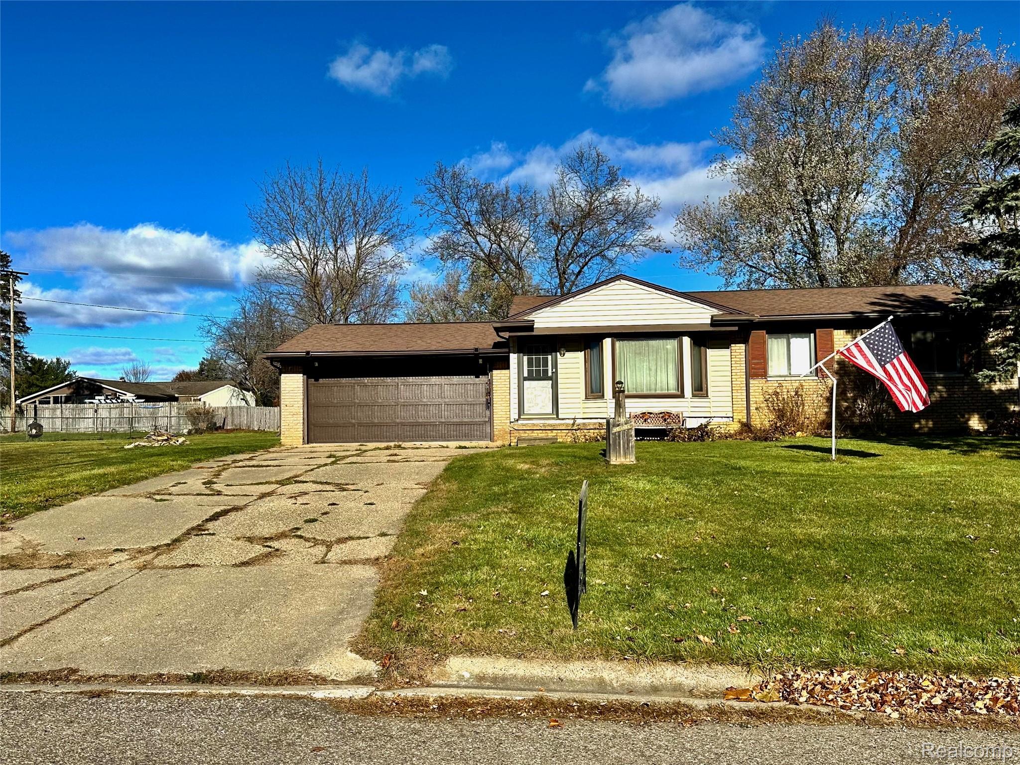 1141 Holly Spring Lane