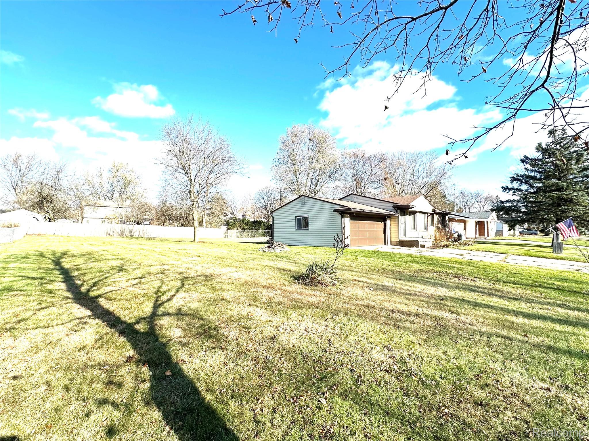 1141 Holly Spring Lane