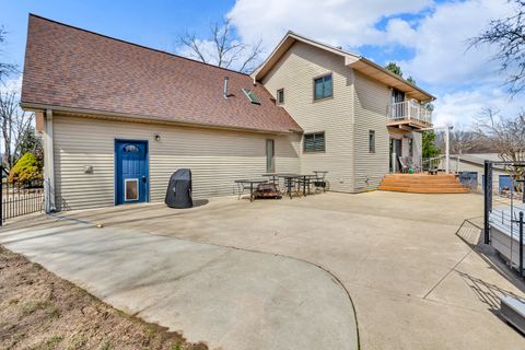 listing image 64