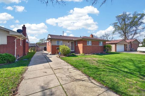 15226 Everly Street Roseville City MI 48066