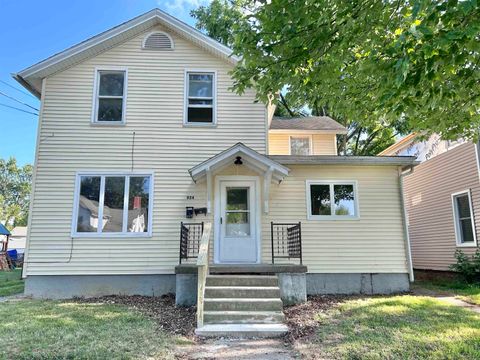 824 E Maumee Street Adrian City MI 49221