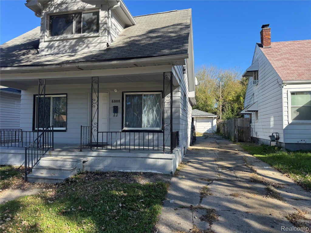 Photo of 6808 Heyden Street, Detroit City, MI 48228 (MLS # 20261085436)