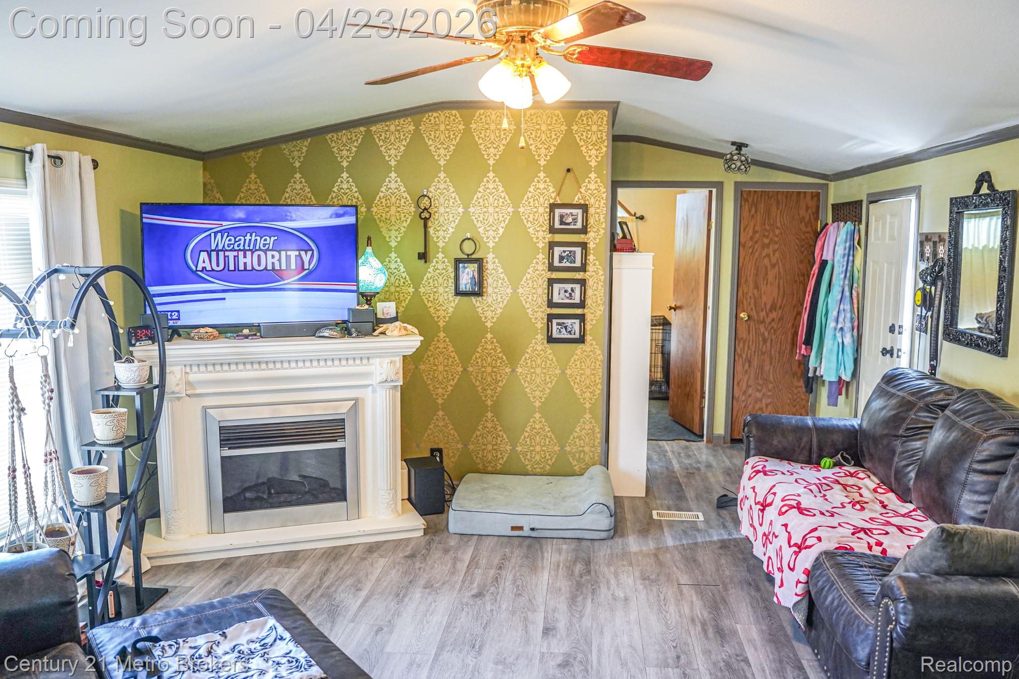 831 N Pontiac Trail 37