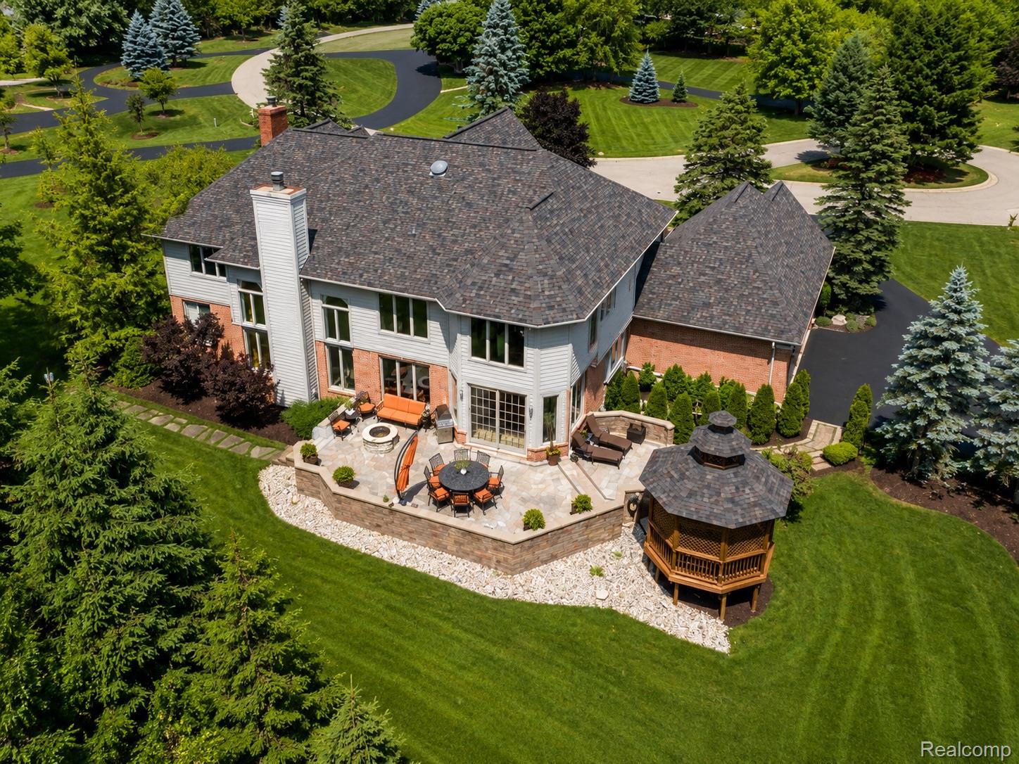 24750 Franklin Farms Drive