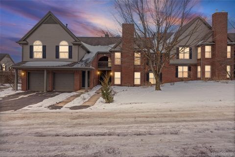 28139 Carlton Way Drive Novi City MI 48377