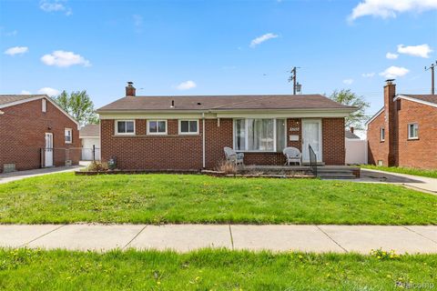 5755 Plainfield Street Dearborn Heights City MI 48127