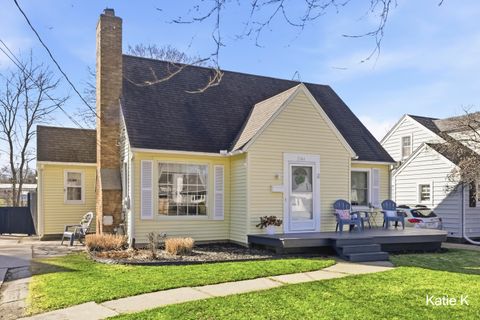 Tiny photo for 2344 Burchard Street SE, East Grand Rapids City, MI 49506 (MLS # 65026009559)