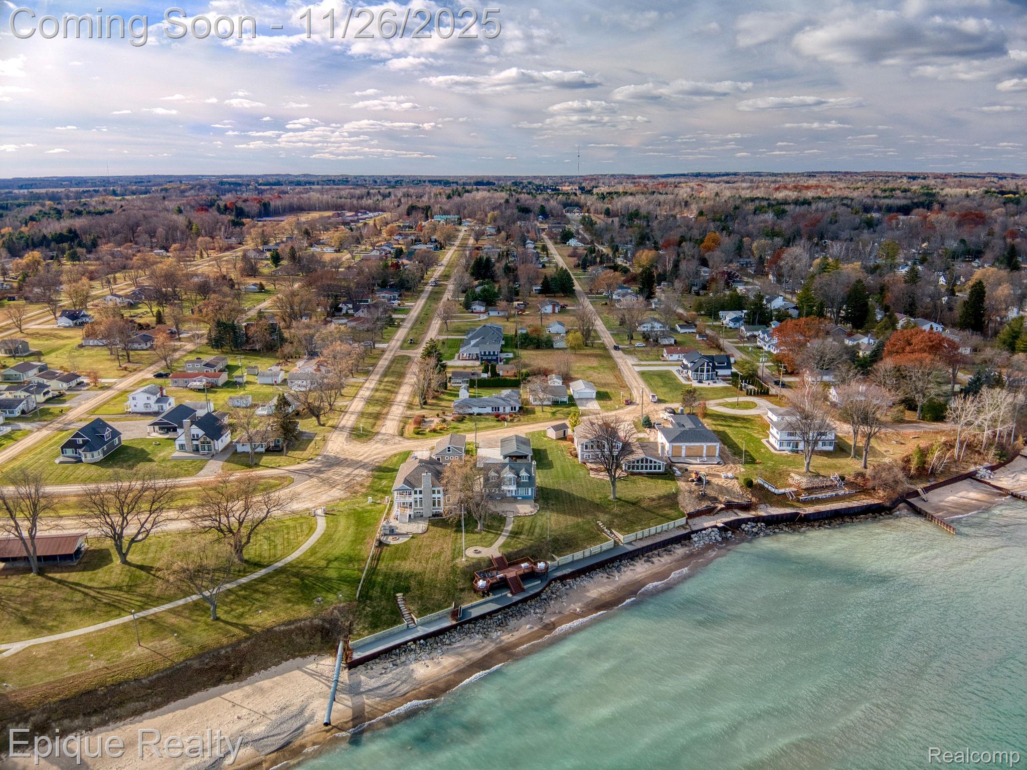 7520 Sunset Boulevard