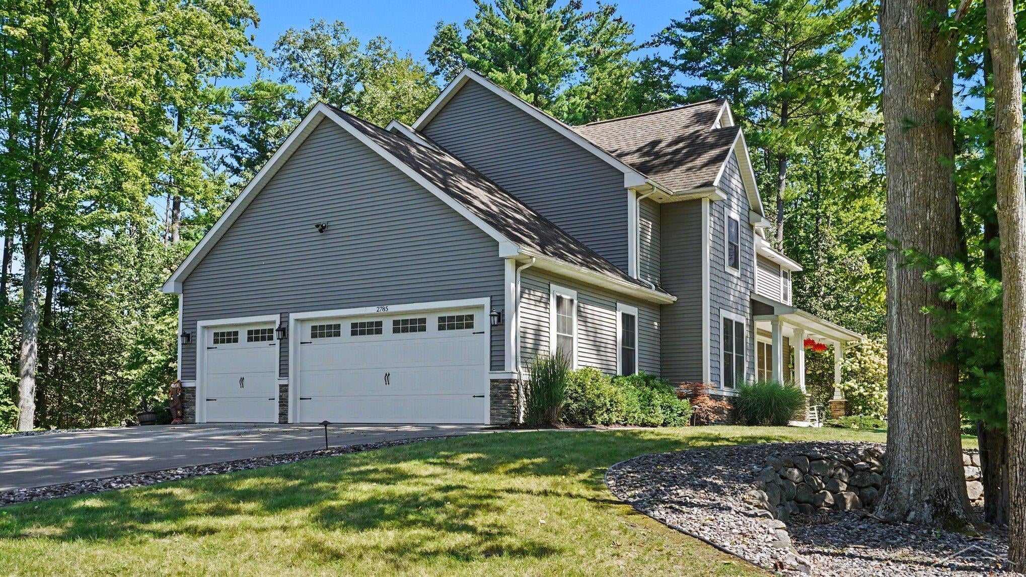 2785 E Iron Woods Pass Drive