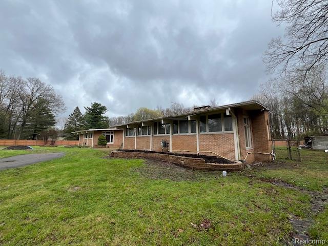 20551 Norwood Drive S