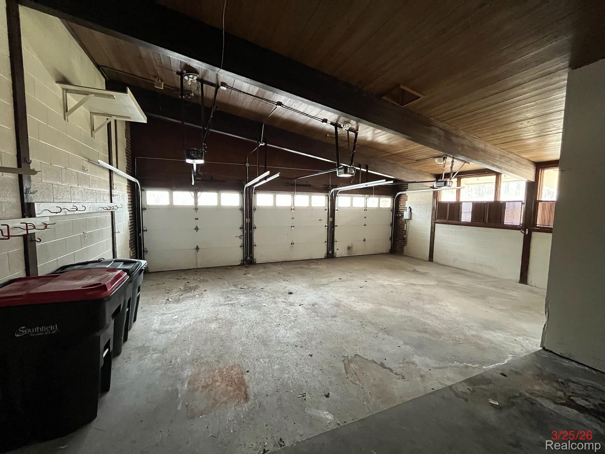 20551 Norwood Drive S