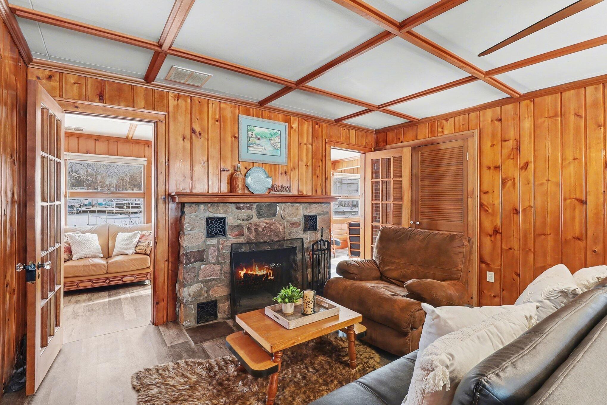 11637 Algonquin Drive