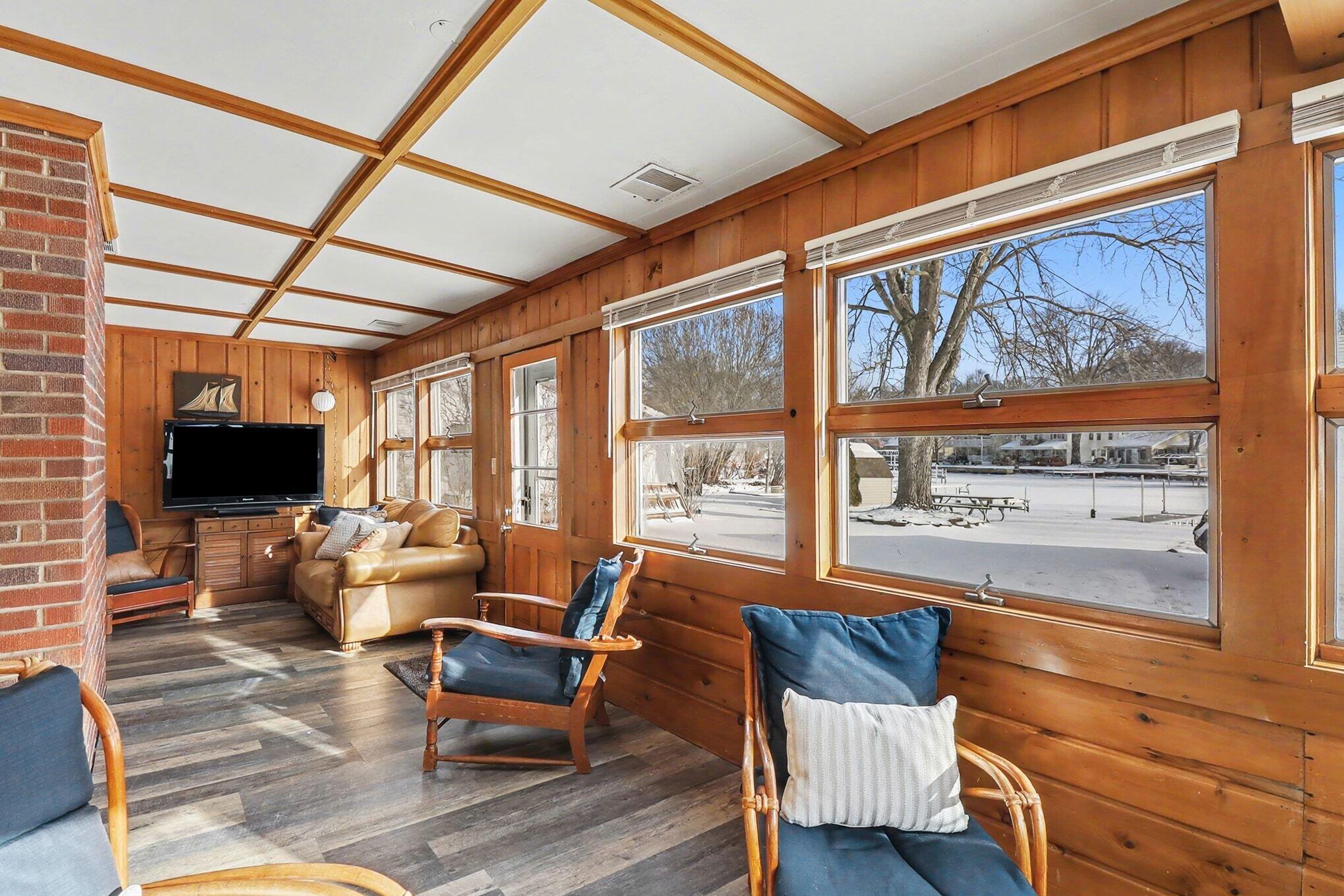 11637 Algonquin Drive