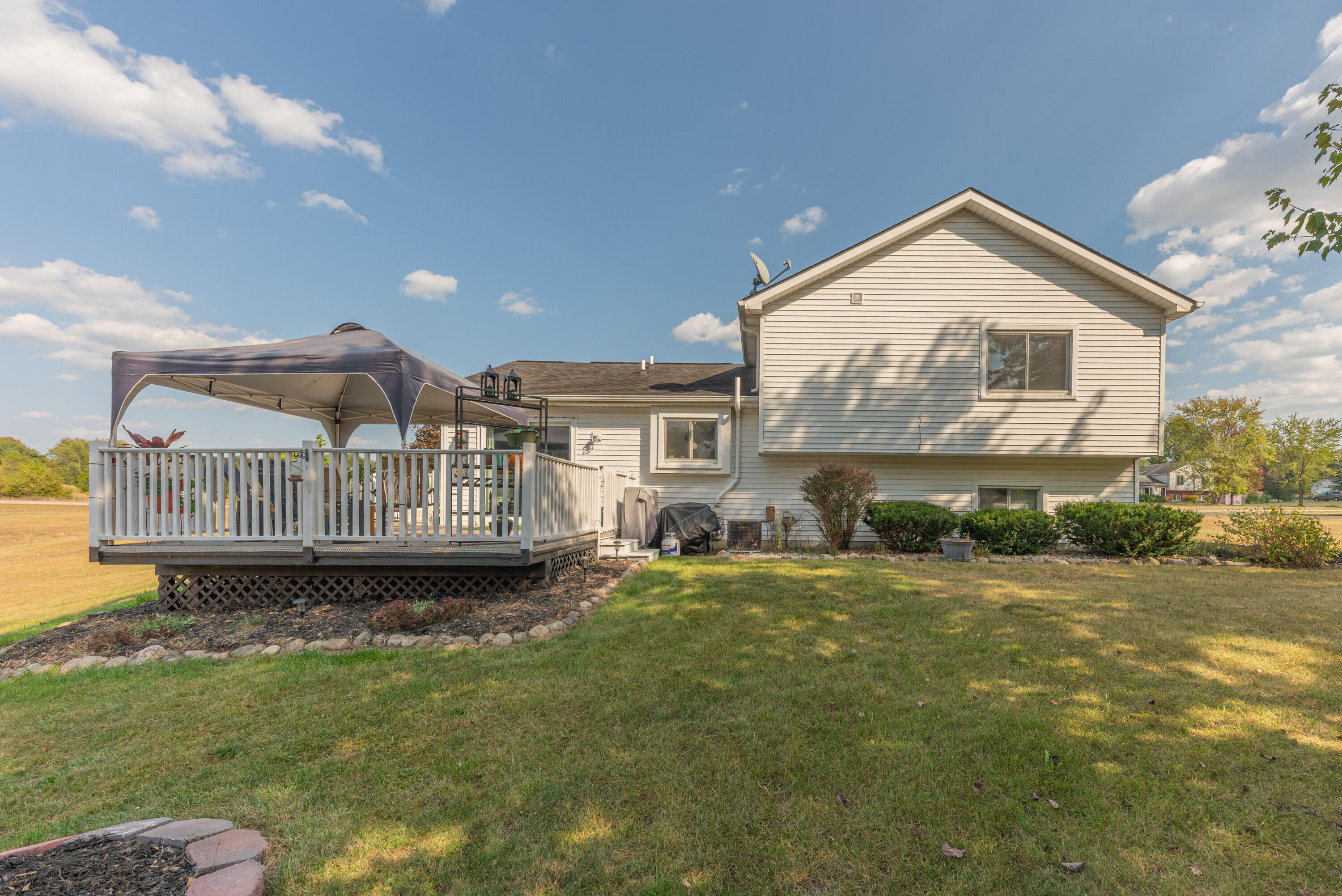 11670 Louis Lane