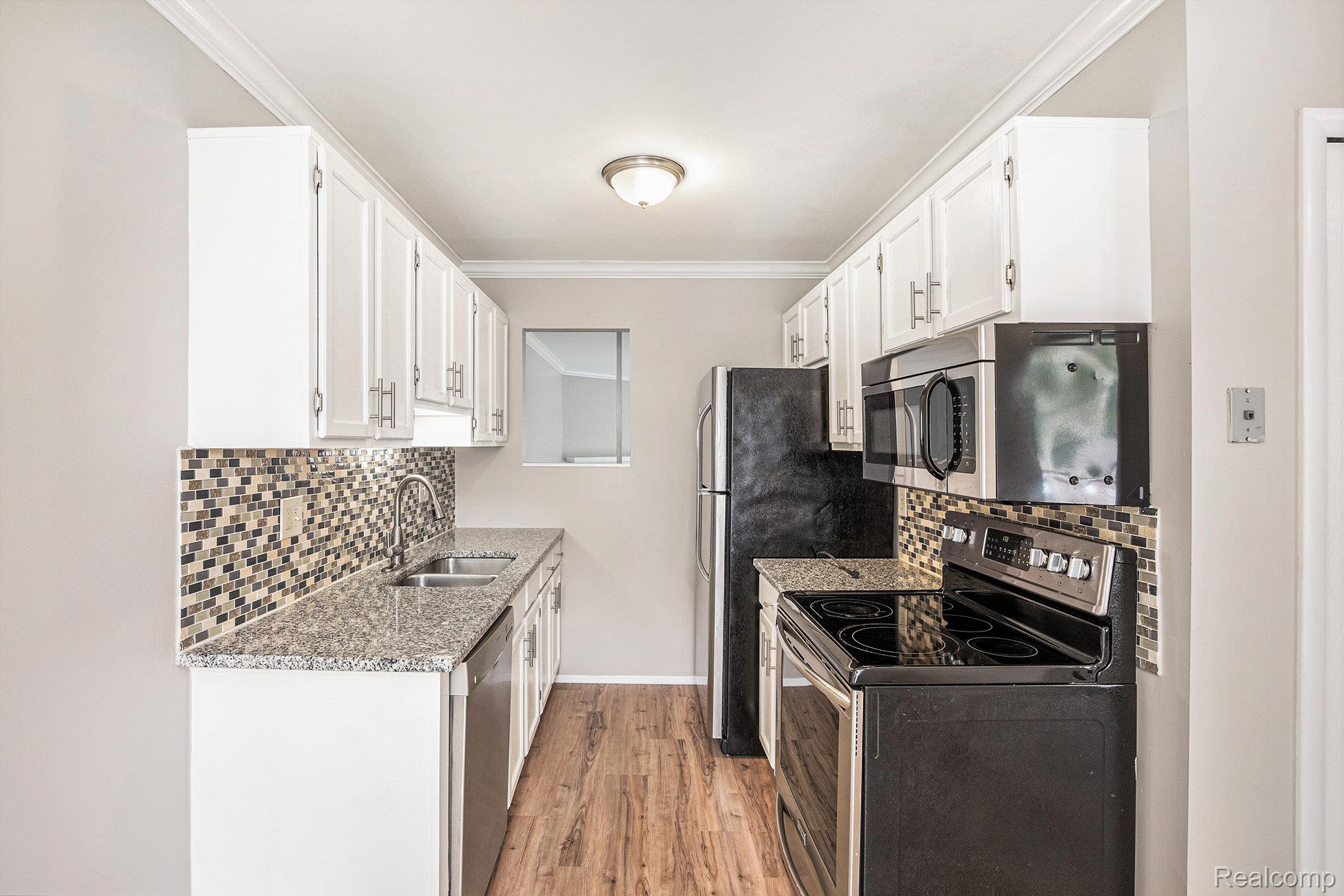 Auburn Hills City, Michigan 48326, United States, 2 Bedrooms Bedrooms, ,2 BathroomsBathrooms,Residential,Active,174687