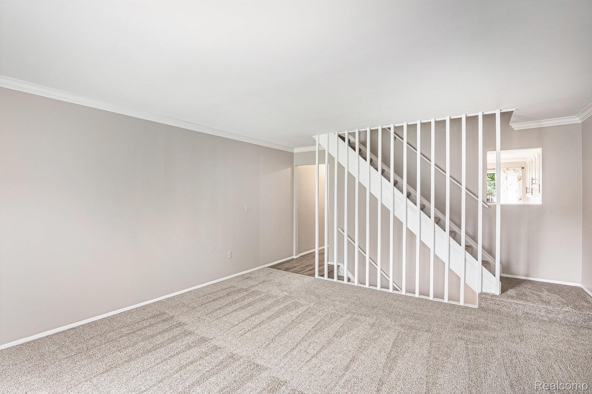 Auburn Hills City, Michigan 48326, United States, 2 Bedrooms Bedrooms, ,2 BathroomsBathrooms,Residential,Active,174687