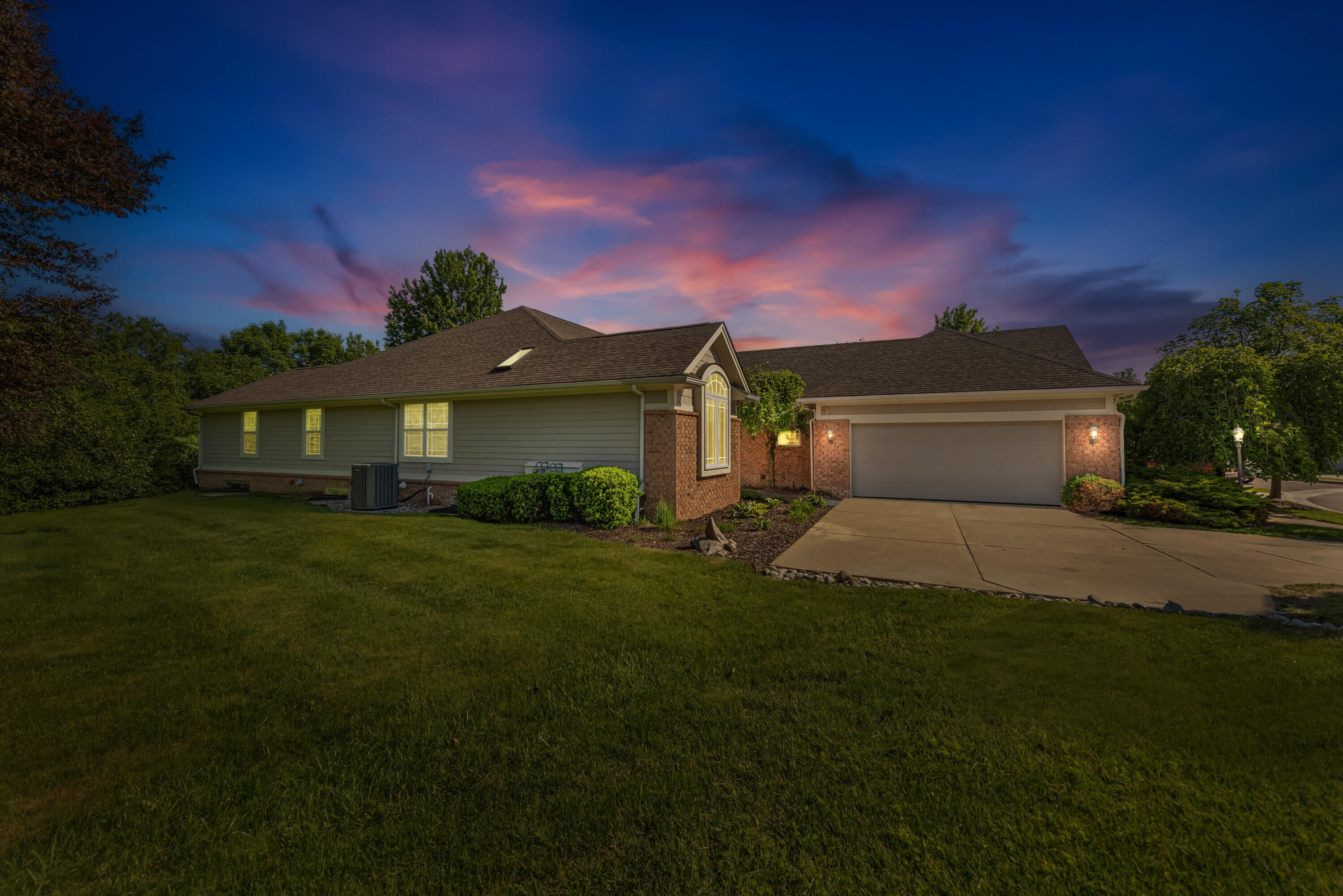 2243 Old Falls Drive