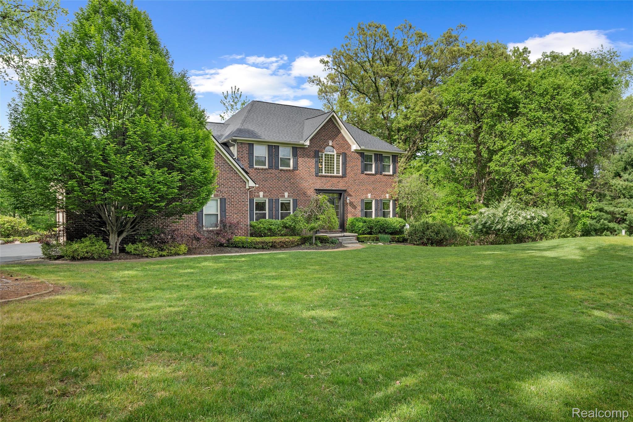 10099 Fernbrooke Drive