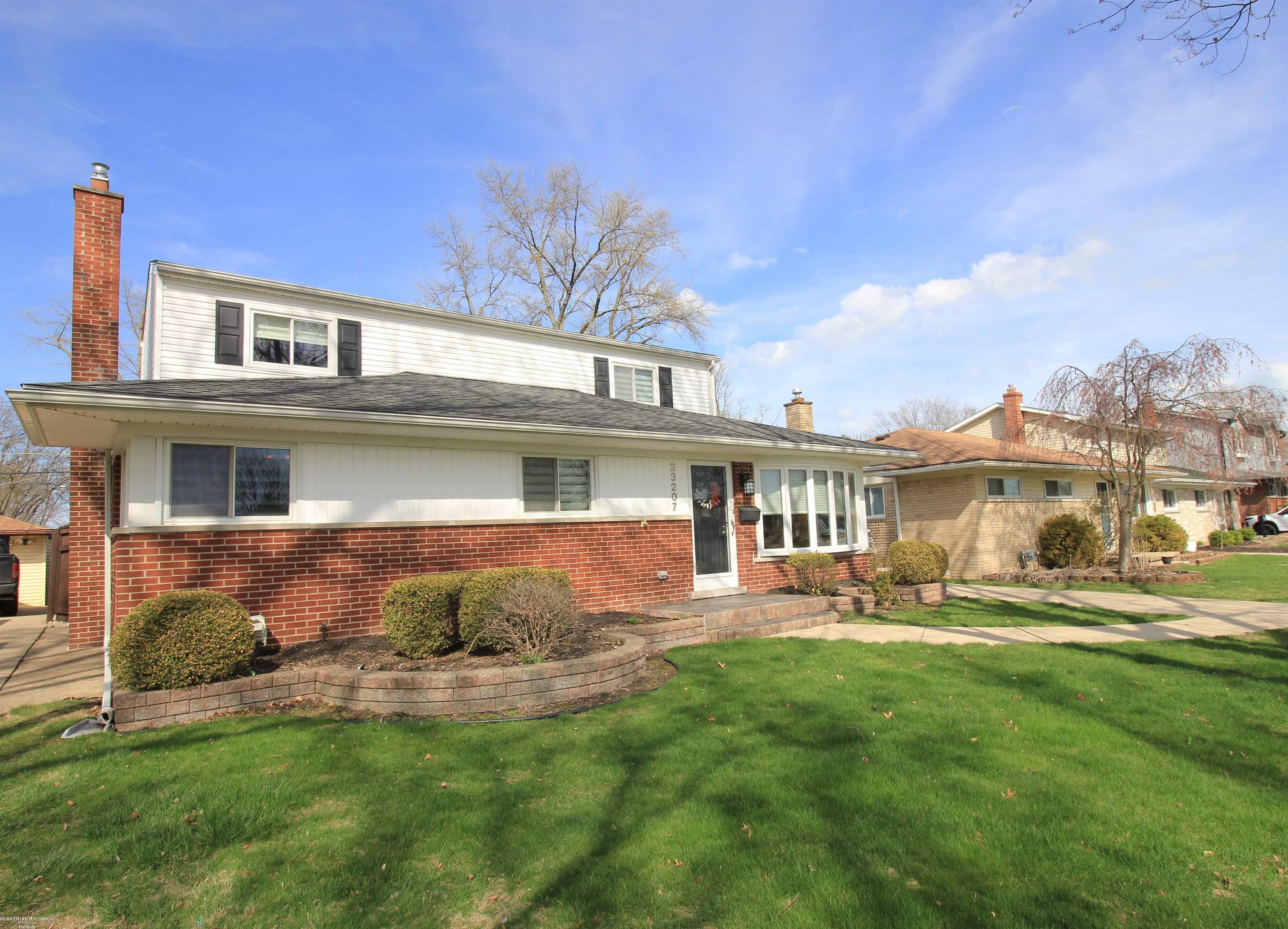 23207 Recreation Street