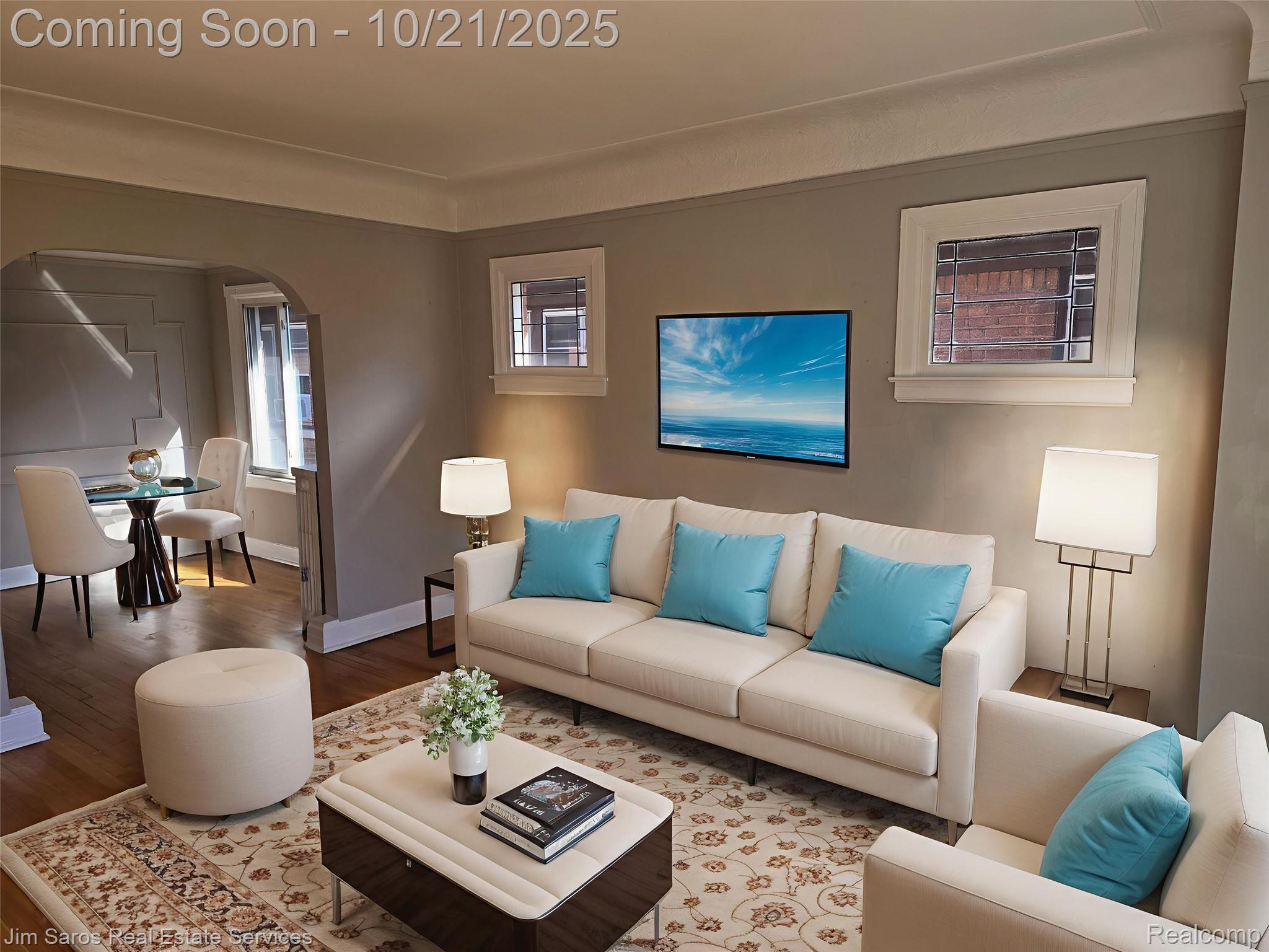 1096 Beaconsfield 2S