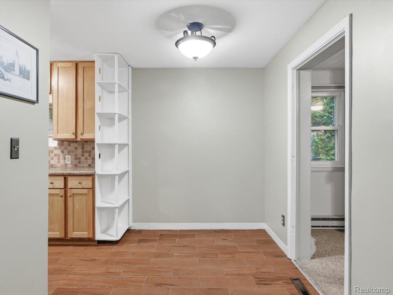 Port Huron, Michigan 48060, United States, 3 Bedrooms Bedrooms, ,2 BathroomsBathrooms,Residential,Pending,248809