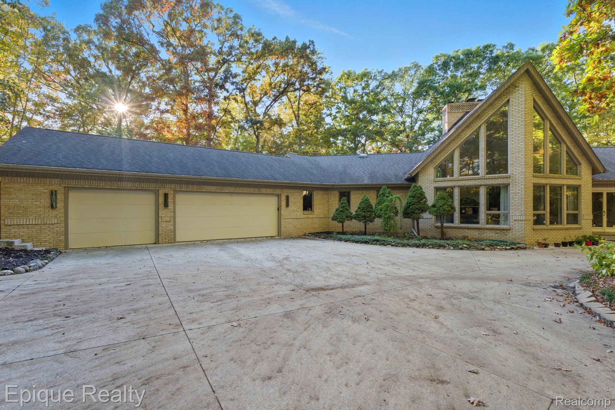 2670 Spring Grove Drive